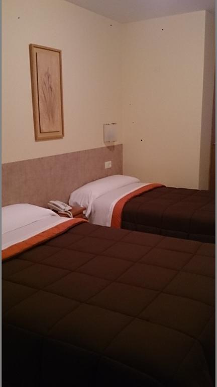 Pension Santa Clara A Coruña Buitenkant foto